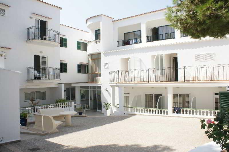 Hostal Xuroy Cala Alcaufar 外观 照片